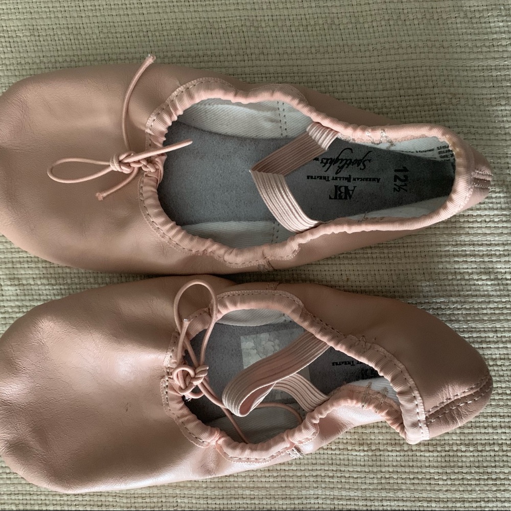 Girls pink ballet shoes